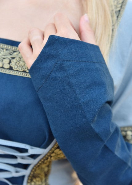 Päällysmekko, Eleanor