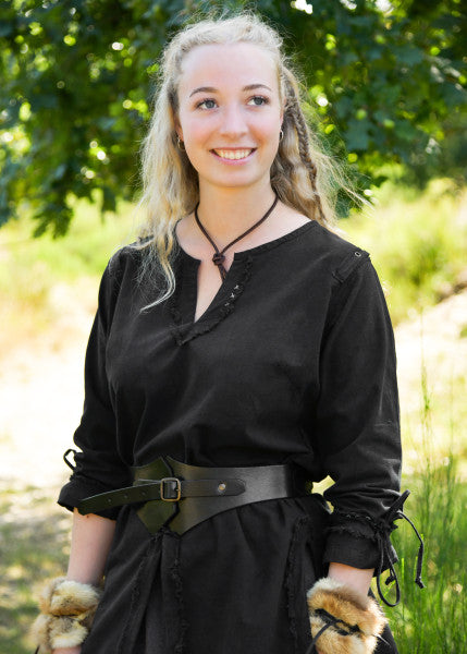 Keskiaikainen korsettivyö, nahkaa