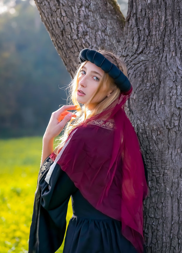 Juhlapäähine Chiara, musta/punainen