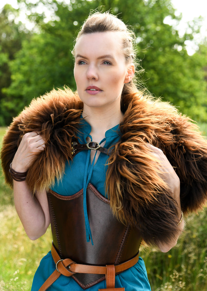 Nyöritettävä nahkainen vyötärökorsetti