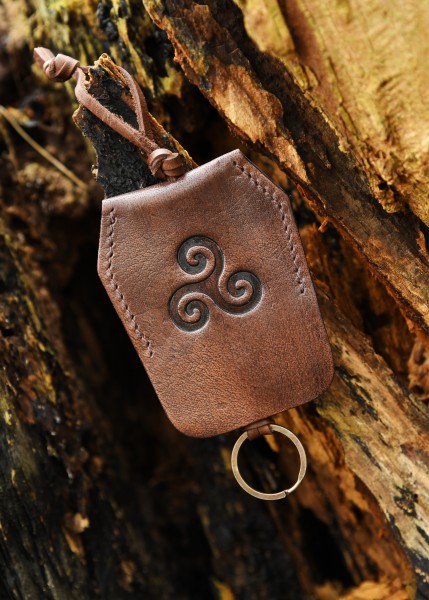 Avainkotelo, triskelion-koristelu